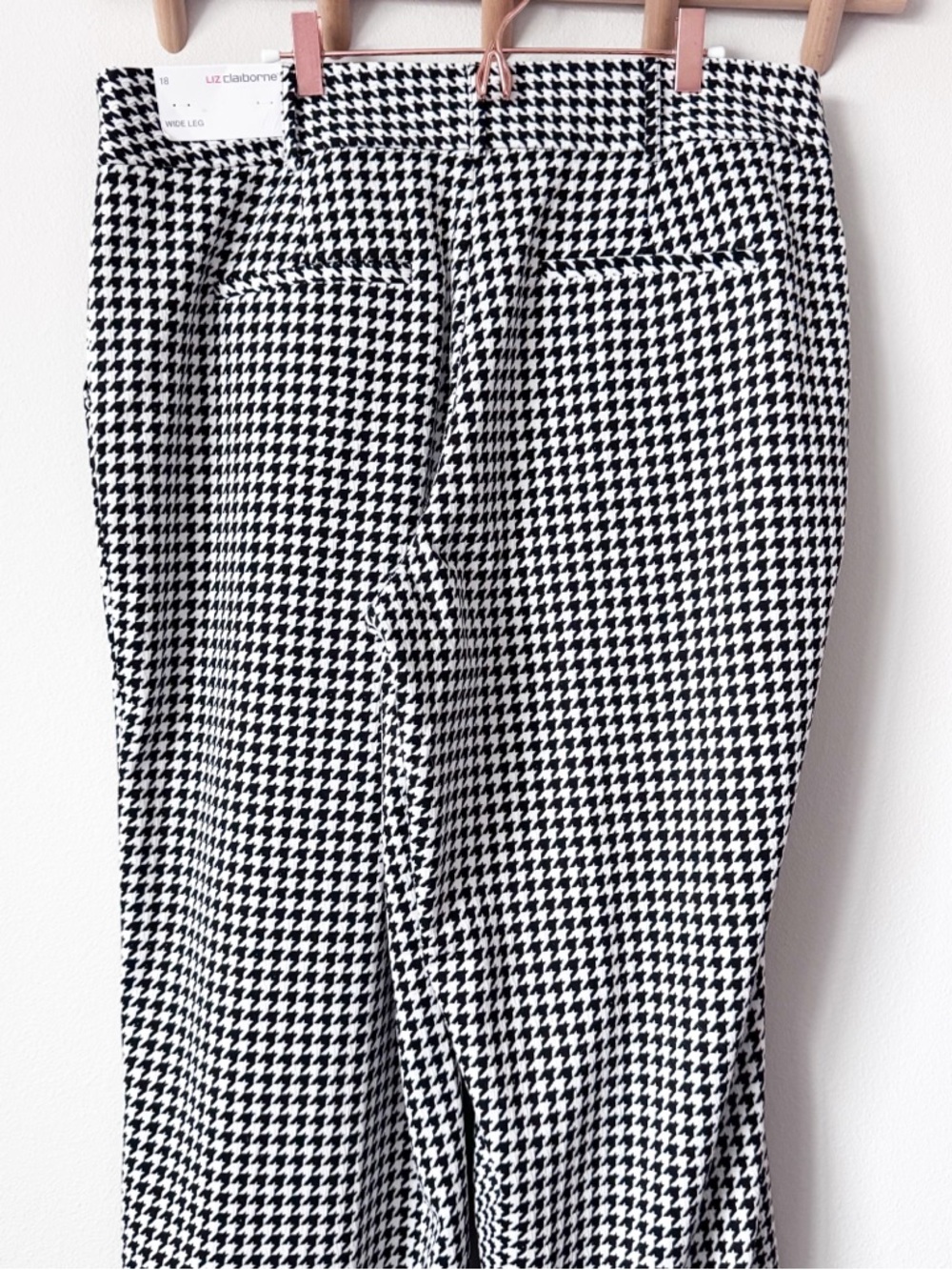 Liz Claiborne Black and White Houndstooth Wide Leg Dress Pants - Picture 7 of 11